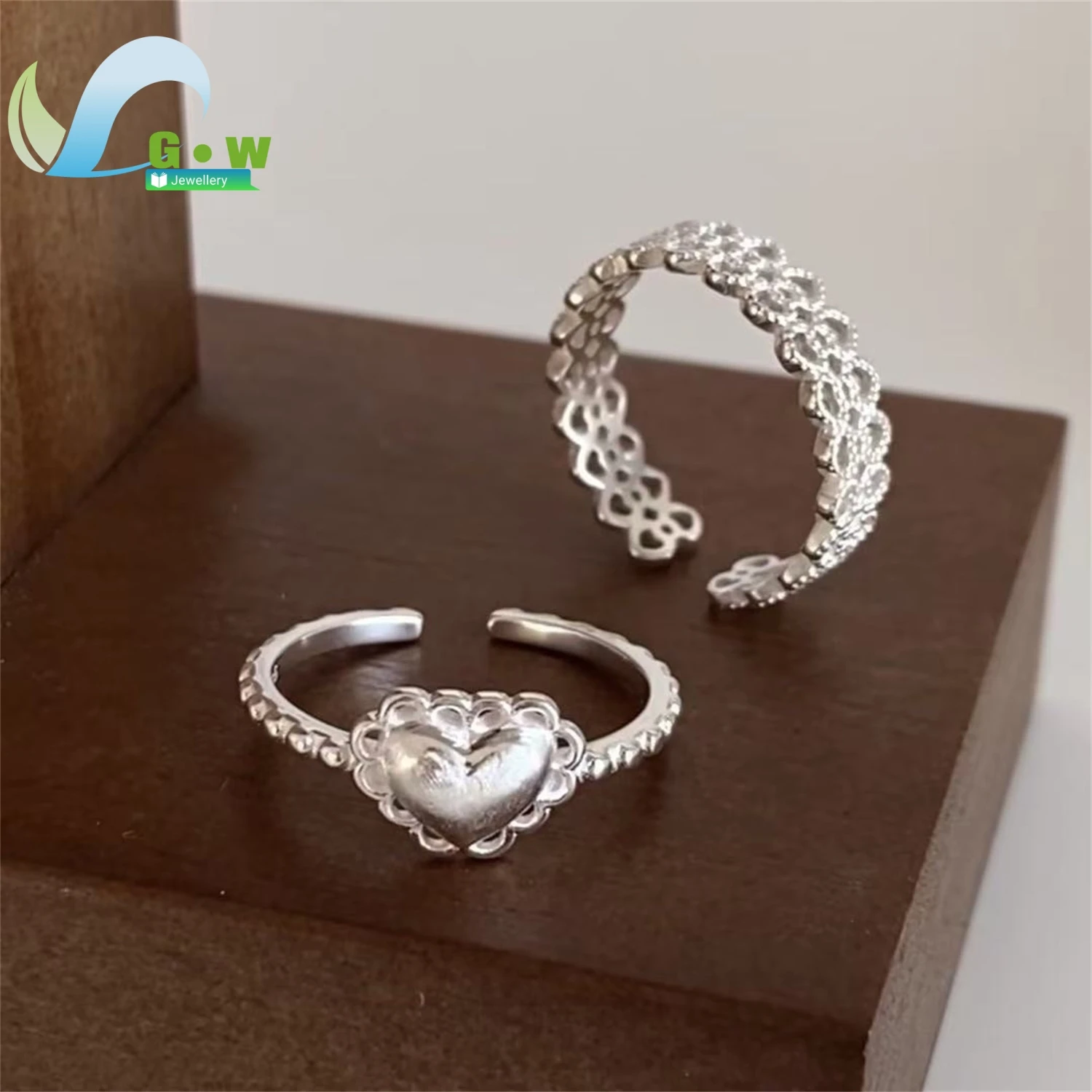 Vintage Hollow Out Ring Women Sweet Elegant Versatile Unique Design Band Minimalist Finger Jewelry Charm Gift For Her Girlfriend