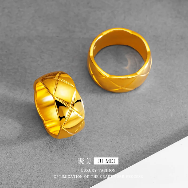 

AU999 24K Gold Diamond - Cut Ring | Matte gold with glossy diamond - cut lines, minimalist geometric style, modern & elegant