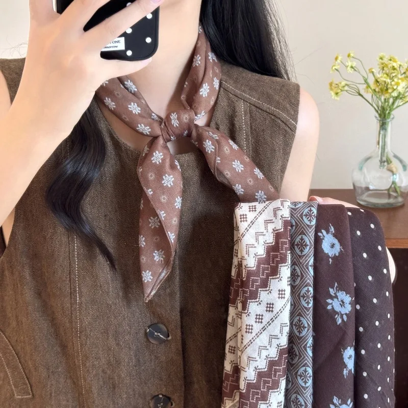

Retro-Style Brown Polka Dot Floral Print Mini Square Scarf Women's Trendy Versatile Hair Accessory Headband Scarf
