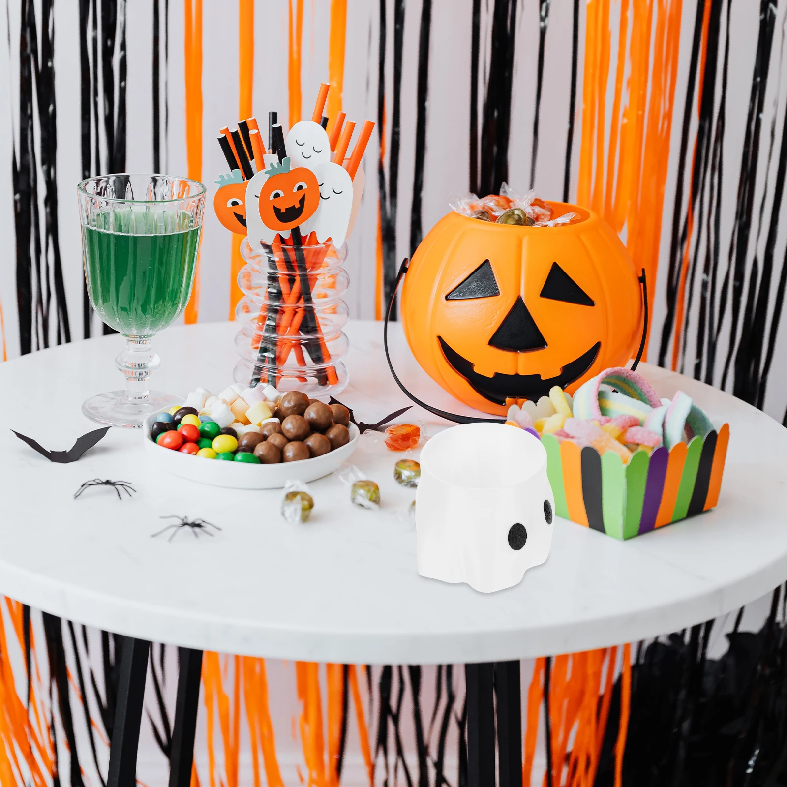 

Halloween Ghost Design Cute Halloween Decorations Home Party Ghost Bucket Candy Storage Snack Storage Buckets Trick-Or-Treat