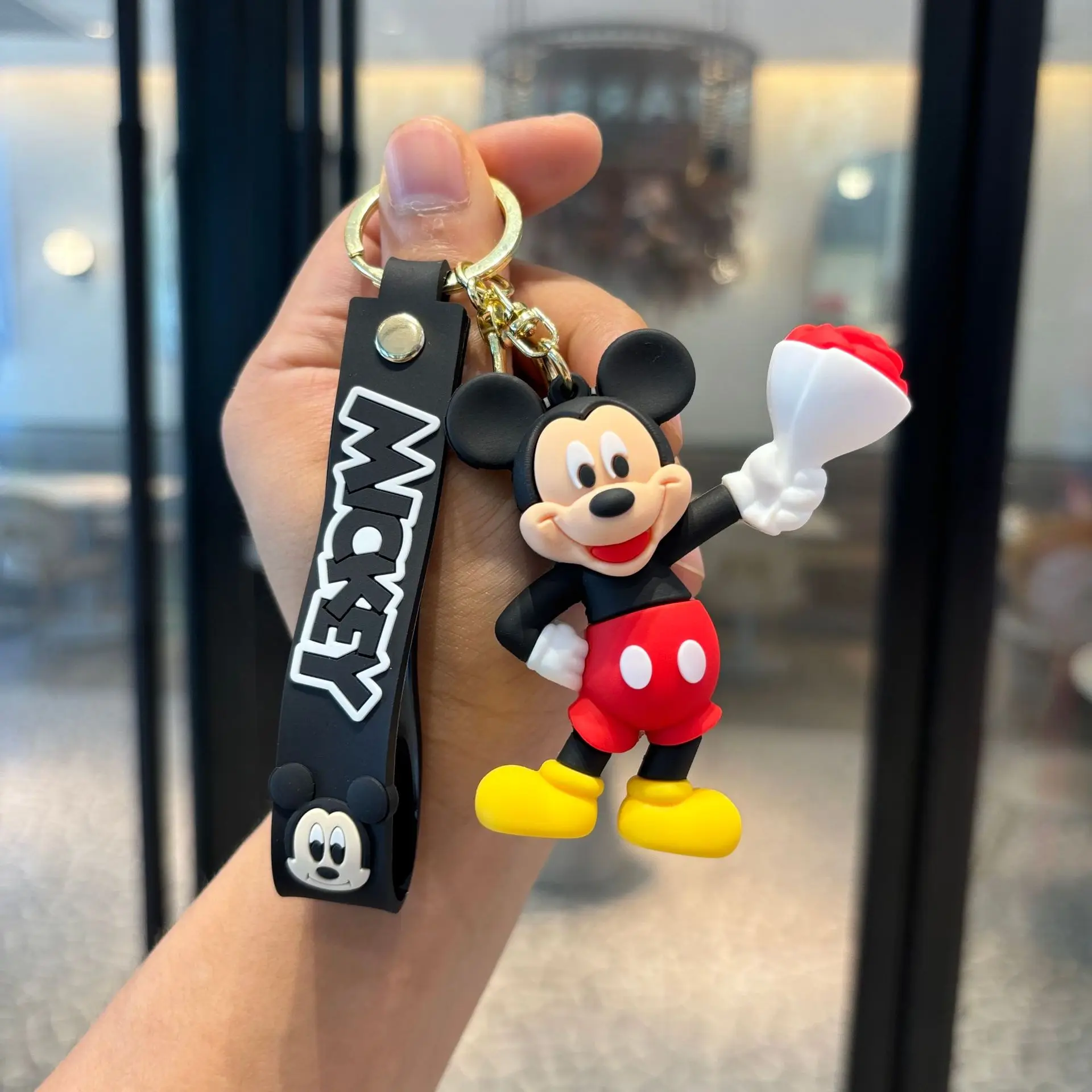 ディズニーミッキーミニーキーホルダー人形おもちゃカップルキーホルダークラッカーギフト人形アクセサリーアニメ PVC 子供の誕生日プレゼント