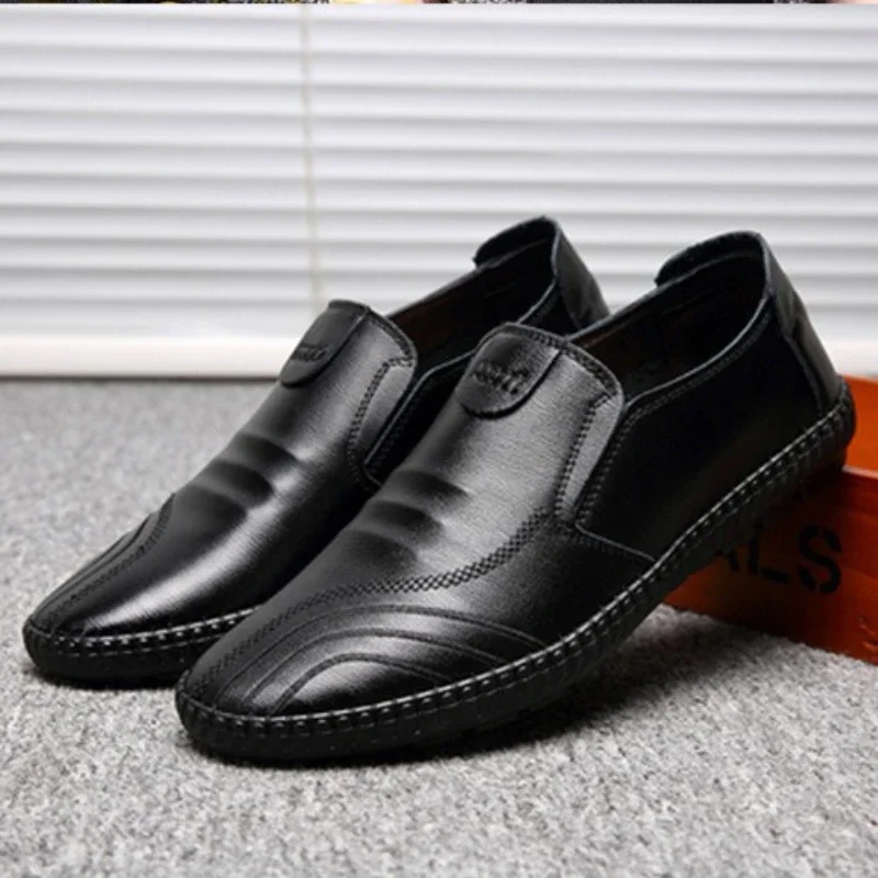 

Classic Trends Men Leather Shoe A Push of The Foot Men Casual Shoes Low-top Bean-shaped Men Shoes Comfortable Man Leather Shoes