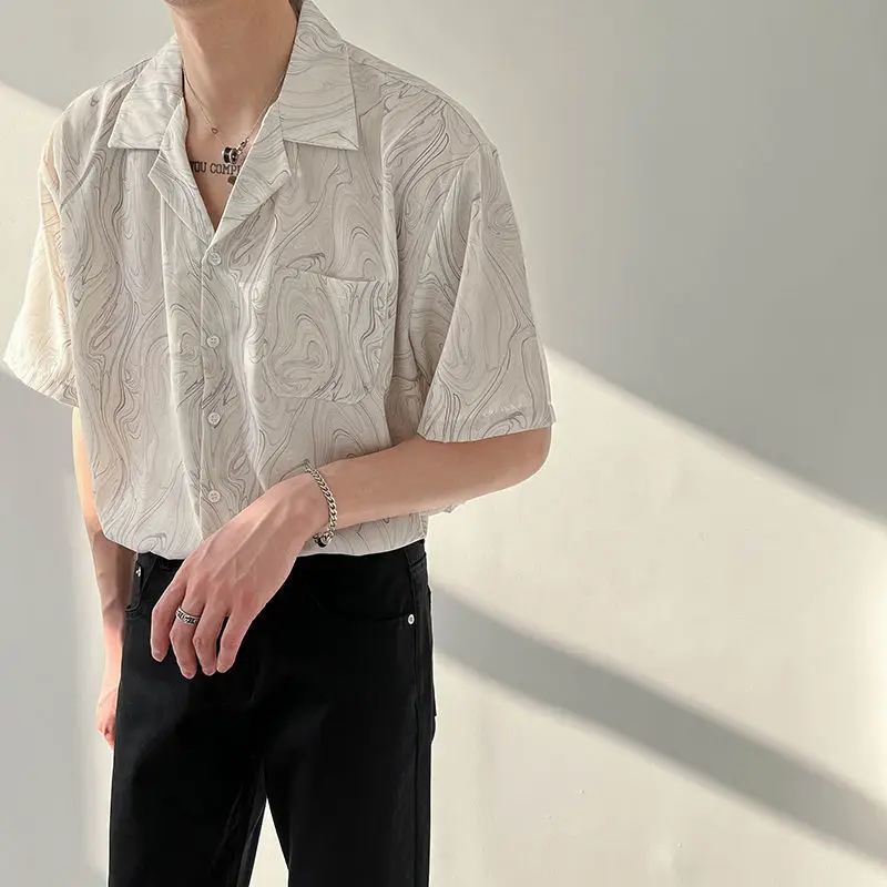 Korean Fashion Casual Geometric Shirts Handsome Pockets Button Short Sleeve Turn-down Collar Men\'s Clothing 2023 Thin Summer Man