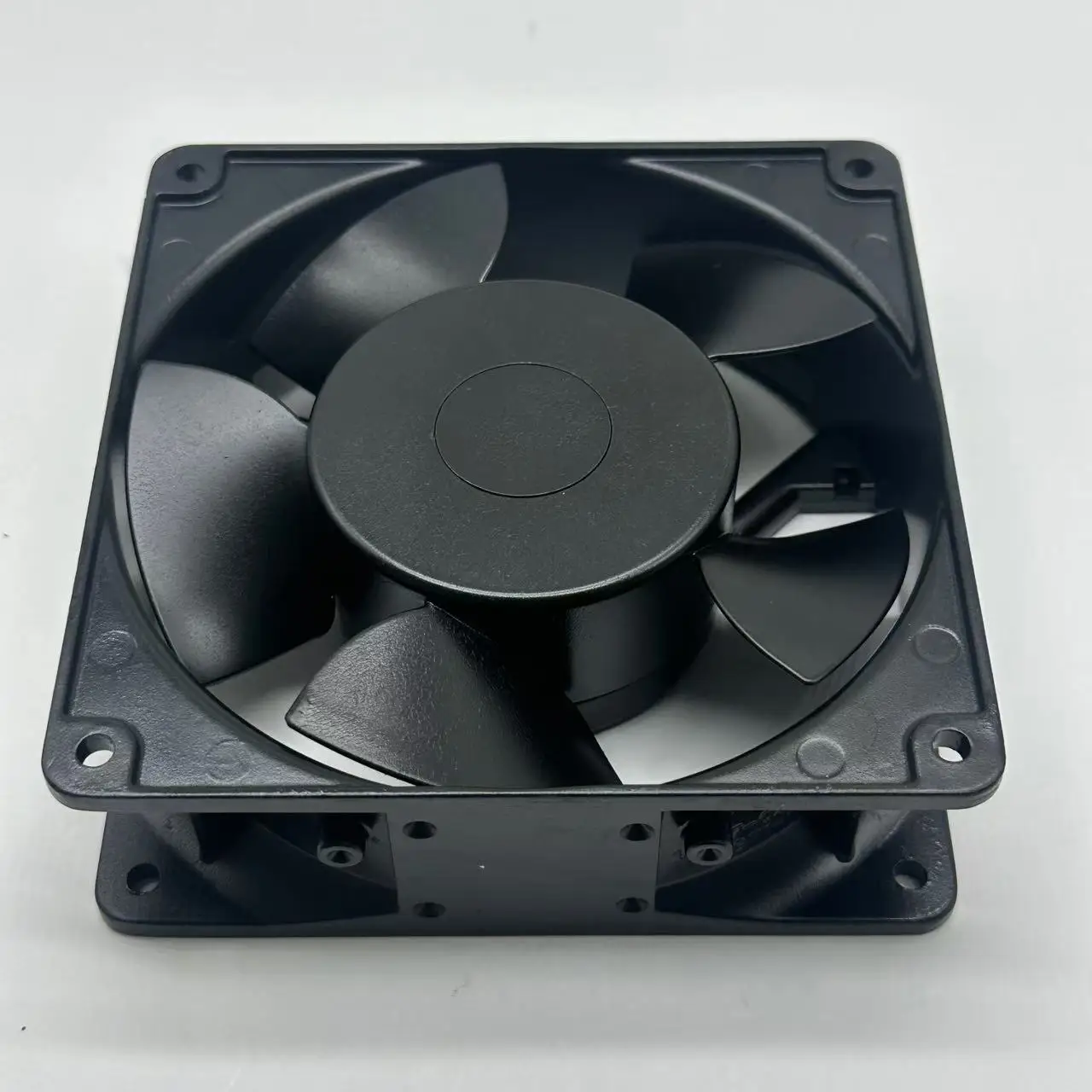 Imagem -03 - Ventilador de Resfriamento de Servidor Nmb-mat 4715ps23t-b30 A00 ac 230v 15w 120x120x38 mm