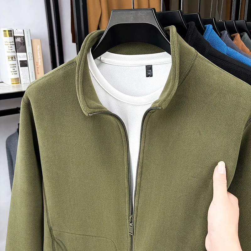 

Высокое качество чистый цвет мужской кардиган роскошь модный Стоящий воротник плюшевый толстый Теплый карман осенне - зимней отдыха Пальто куртки