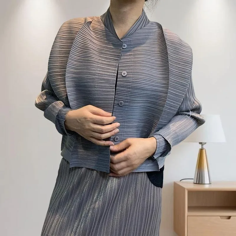 

Miyake Horizontal Pleated Shaped Short Jacket Colorfast Single-breasted Top Fashionable Versatile Long-sleeved Cardigan Women's