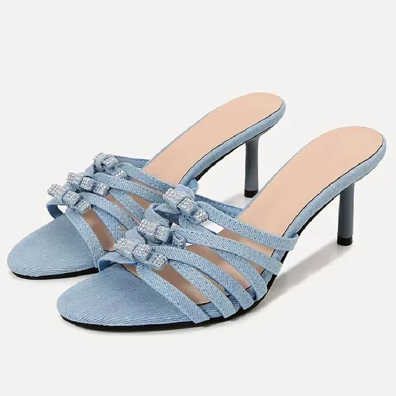 

Модные джинсовые шлепанцы на высоком каблуке с синим кристаллом и бантом, женские летние полые шлепанцы с узким ремешком, роскошные свадебные туфли для невесты
