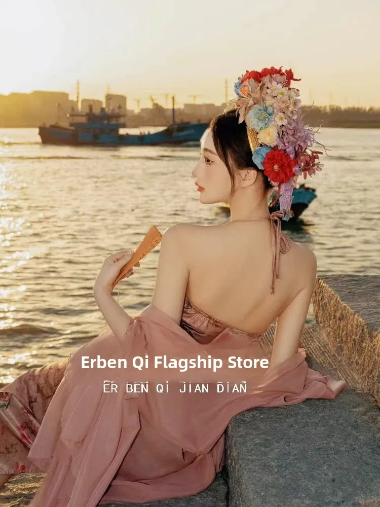 新款中国风摄影礼服 - usage example