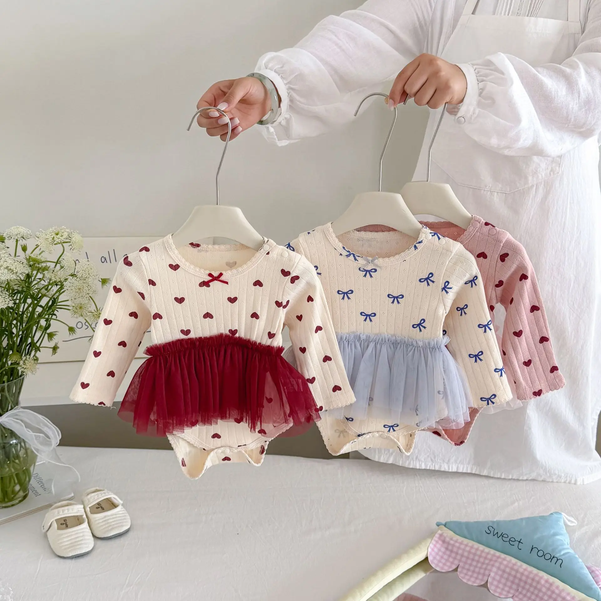 2026 Autumn New Baby Girls Clothes Heart Print Mesh Bodysuit Long Sleeve Girls One Piece Toddler Outfit