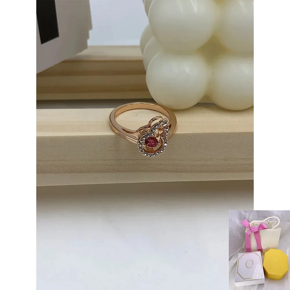 

New fashion hot selling gourd red crystal ring rose gold high-end exquisite holiday gift