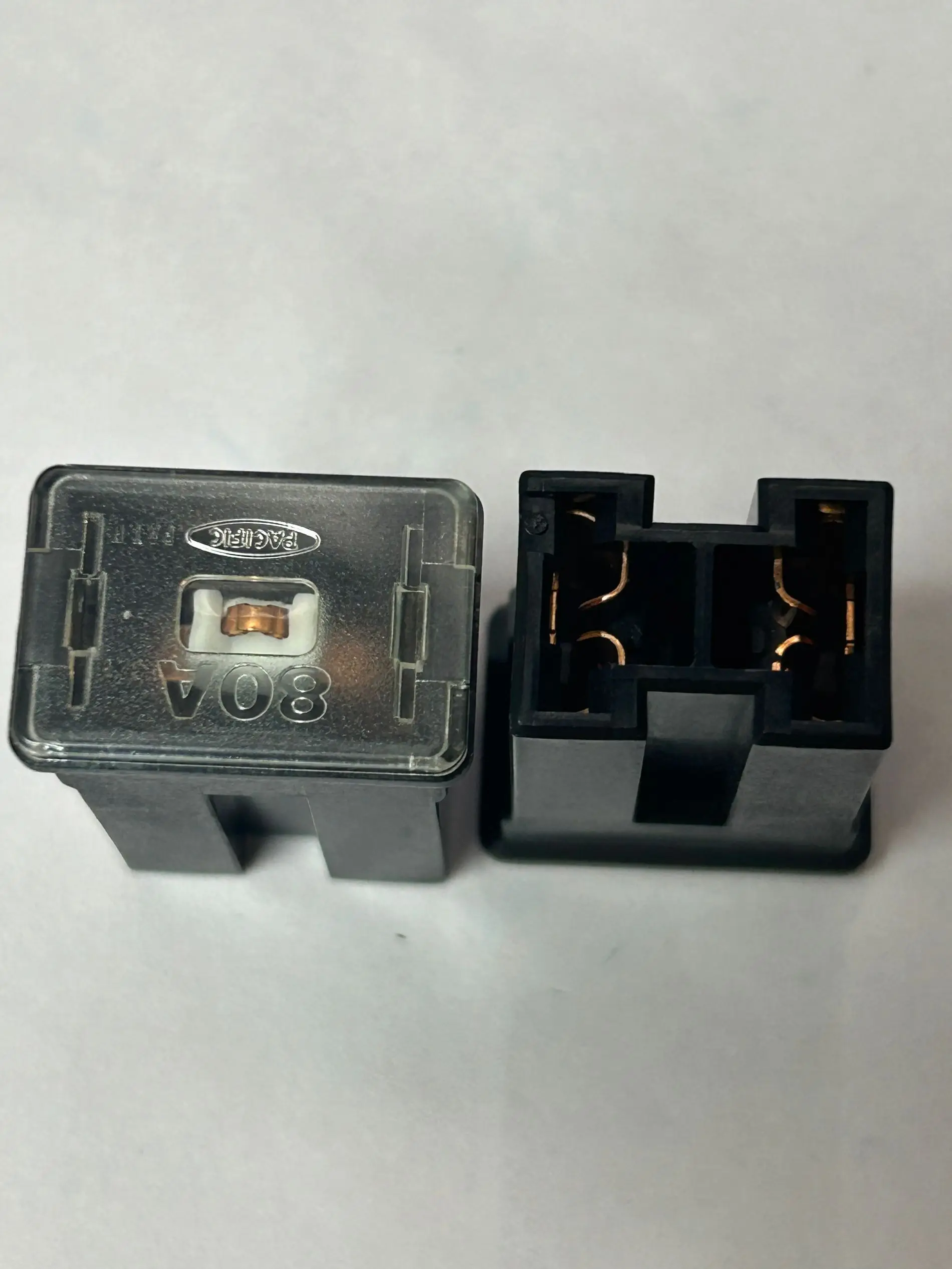 1 SZT. Samochodowy Bezpiecznik Topikowy OEM 32V D22 50A 60A 80A 24370-C9980 Kompatybilny z Nissan — zdjęcie produktu 6