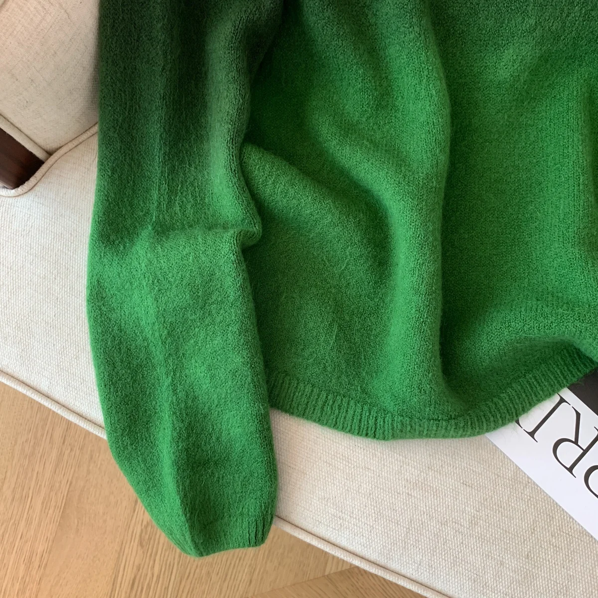 Women\'s Green Gradient O-Neck Sweater Harajuku Korean Y2k Long Sleeves Jumper Sweaters 2024 Winter College Vintage 2000s Clothes