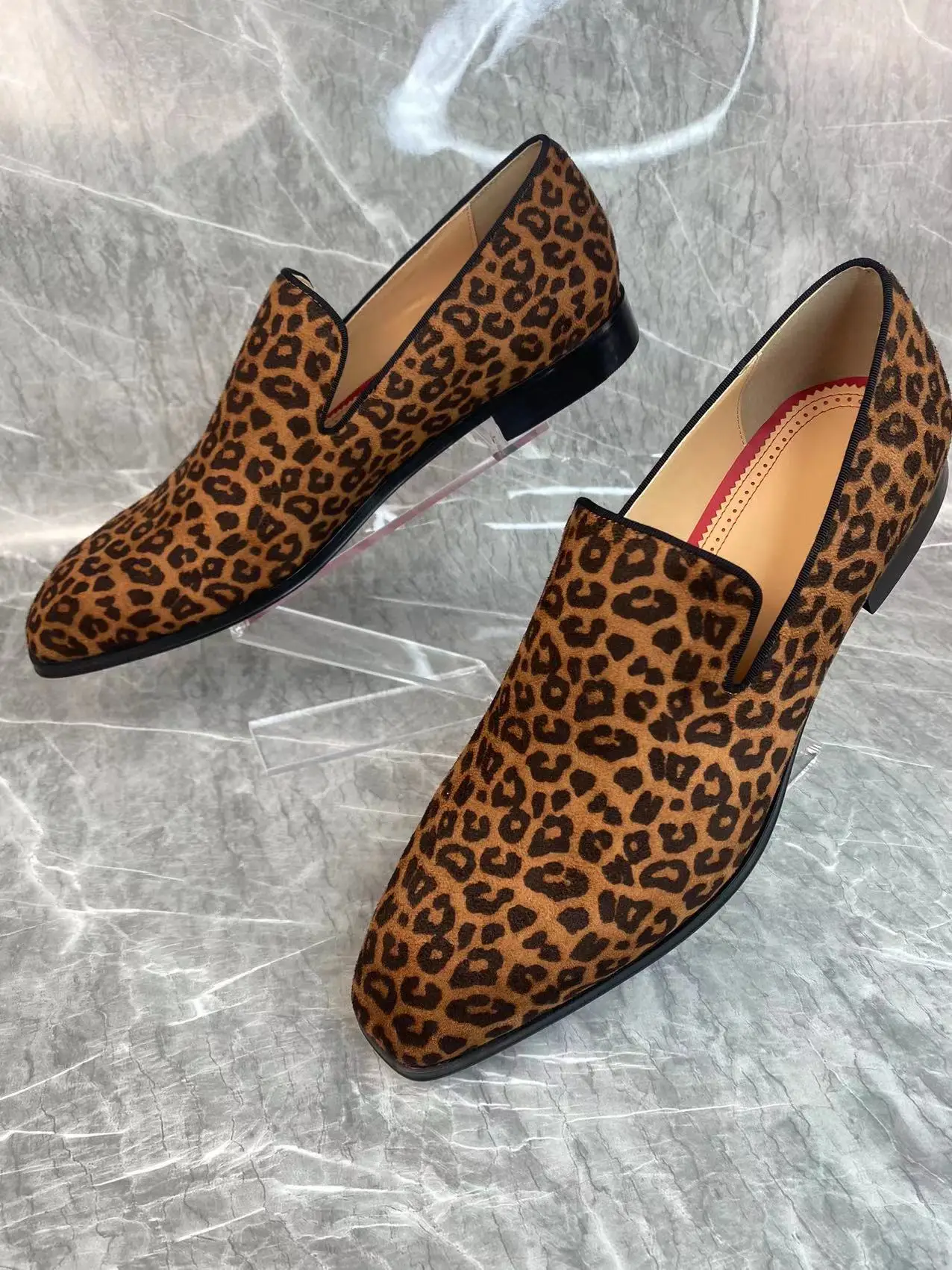 Suede Leopard Print Shoes For Men Low-heeled Loafers Pointed Head Slip On Calfskin Welted Wedding Dress Business Single Shoes