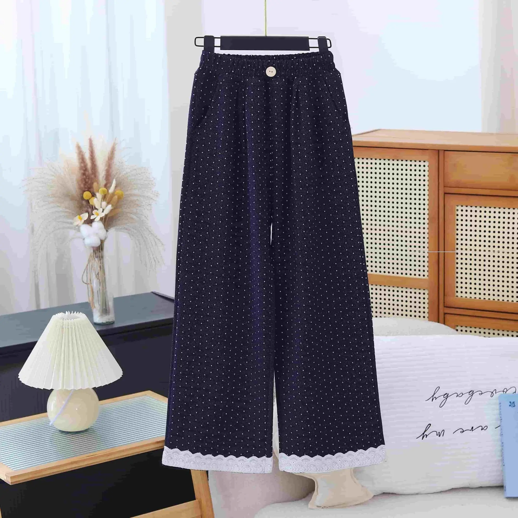 Girls Pants Spring and Autumn 2025 New Girls Lace Children Wide Leg Pants New Chinese Style Soft Jeans