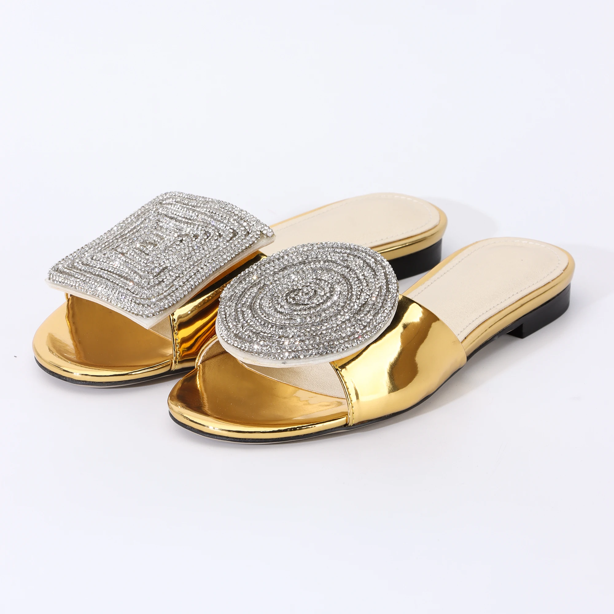 Designer Shoes for Women Rhinestone Slippers Summer Flat Sandals 2023 Gold Classic funny Slides Women High Quality Luxury 2024