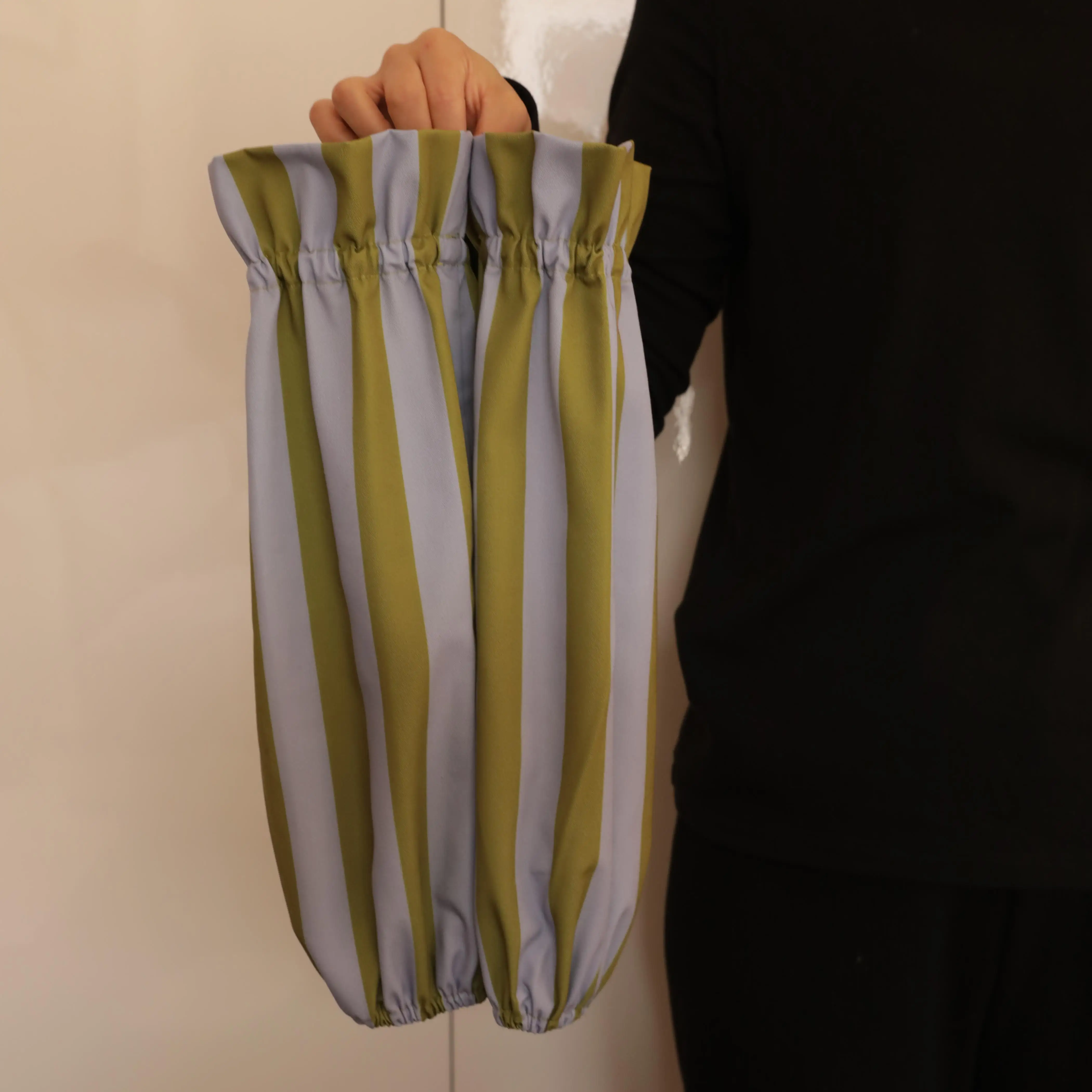 زوج واحد من الأكمام المنقوشة العمودية، متينة ومقاومة للبقع، حماية للذراع، مناسبة للطهي في المكتب والمطبخ #5