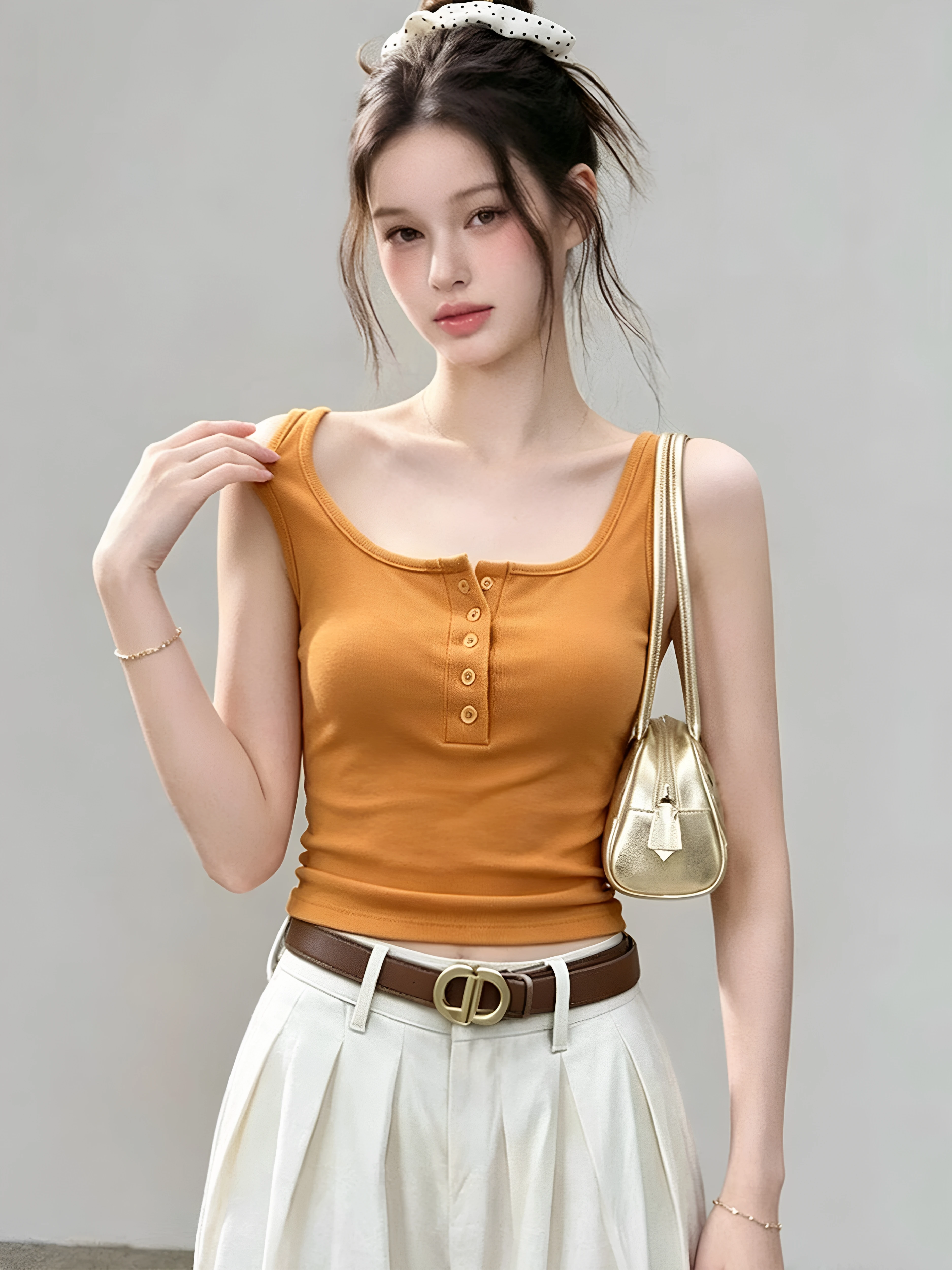 Slim Fit U-Neck Small Strap Vest Women's Summer New Style Outerwear Design Sense Can Be Worn as an under Shirt Beautiful Back