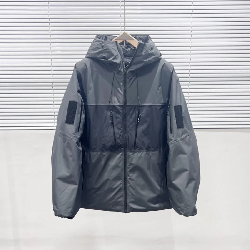 

Оригинальный дизайн, утепленная мужская пуховая куртка с капюшоном, ветрозащитная, осенняя новинка, черная, с модными вставками, в спортивном стиле