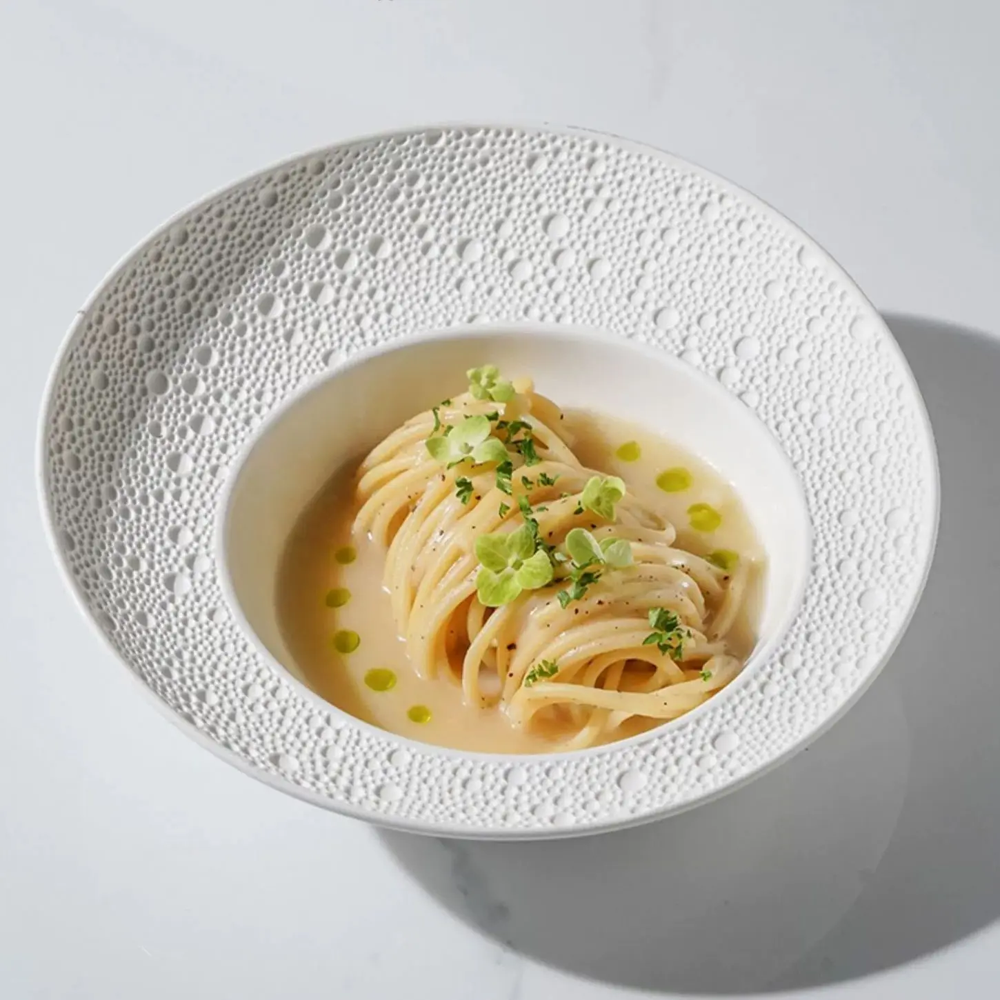 Elegant Ceramic Deep Dish Salad Plate Pasta Soup Plate Restaurant Dining Utensils Light Luxury Dining Arrangement Bowl