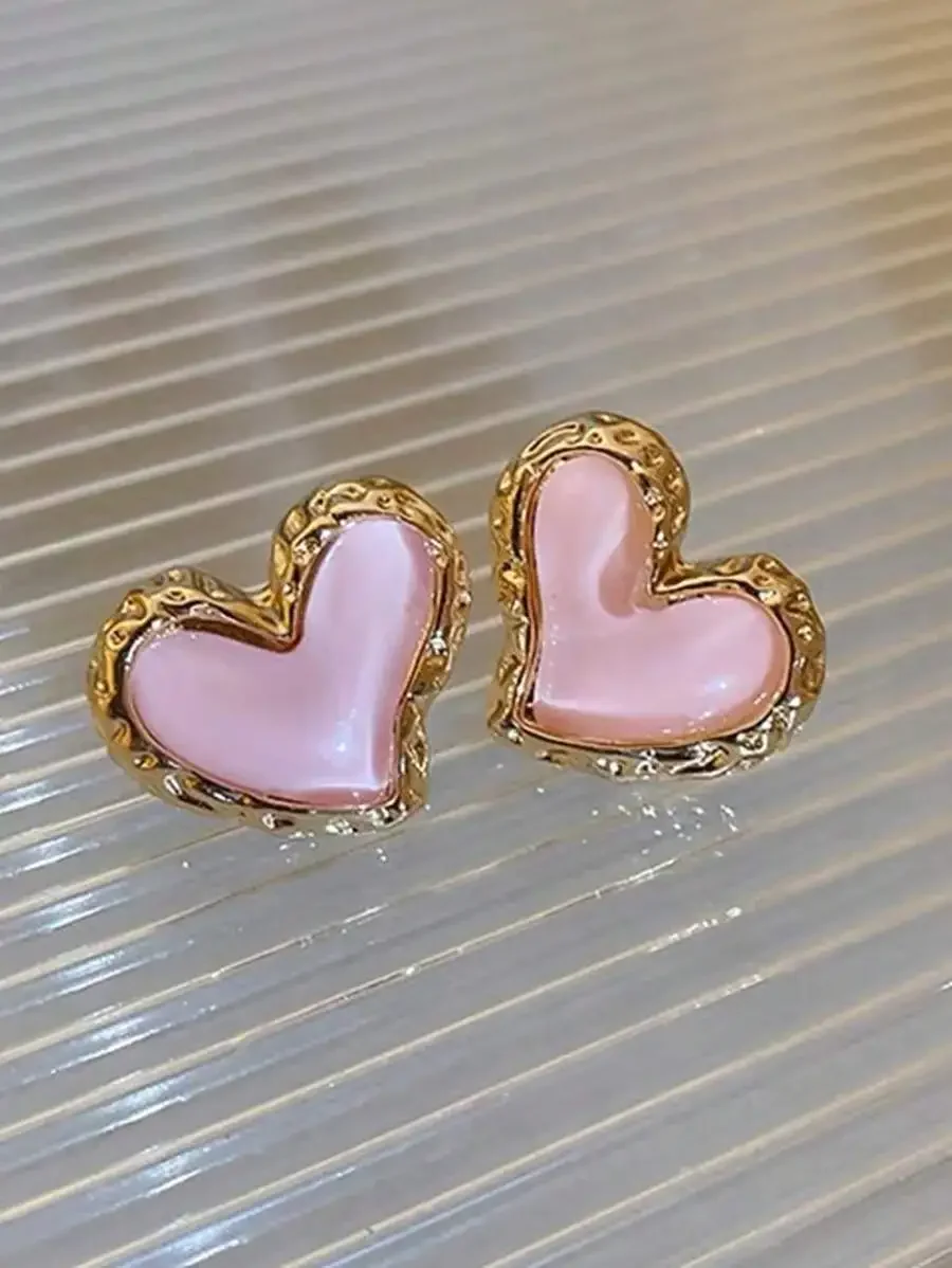

Elegant Heart Shaped Stud Earrings For Women Fashion Jewelry Valentine Gift