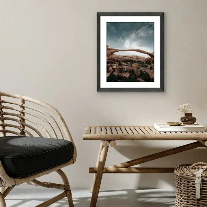 

20" x 24" Wide Molding Picture Frame - Black