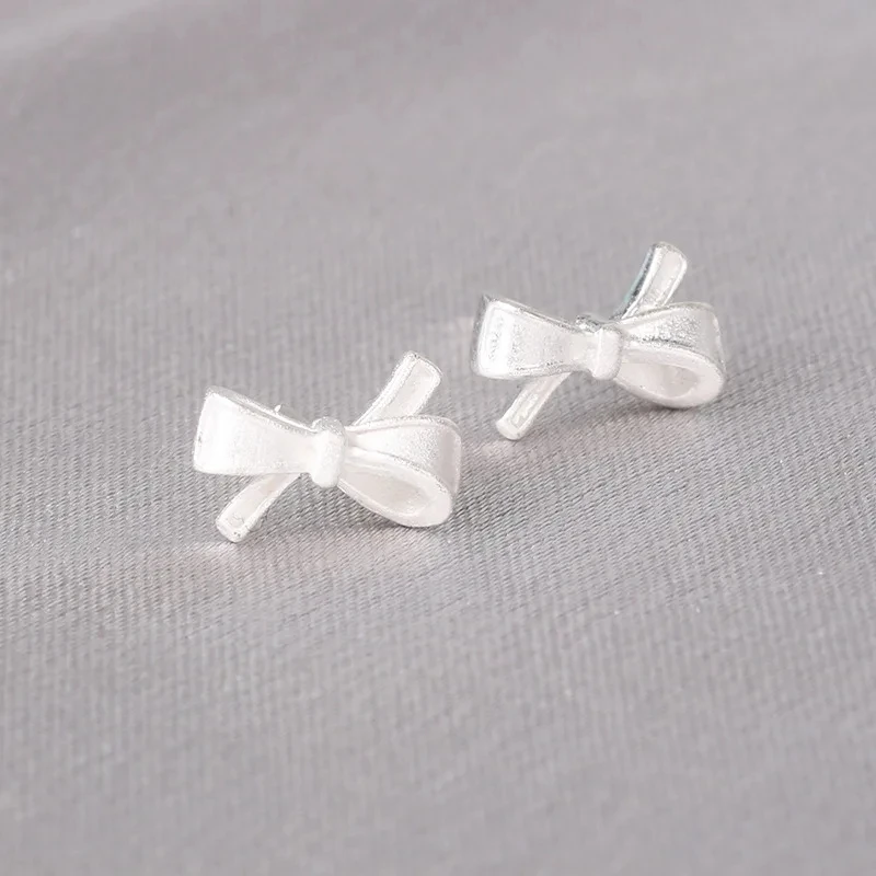 Elegant Cute Dainty Stud Earrings For Women Chic Graceful Silver Color Daisy Daily Wearable Piercing Jewelry Accessories