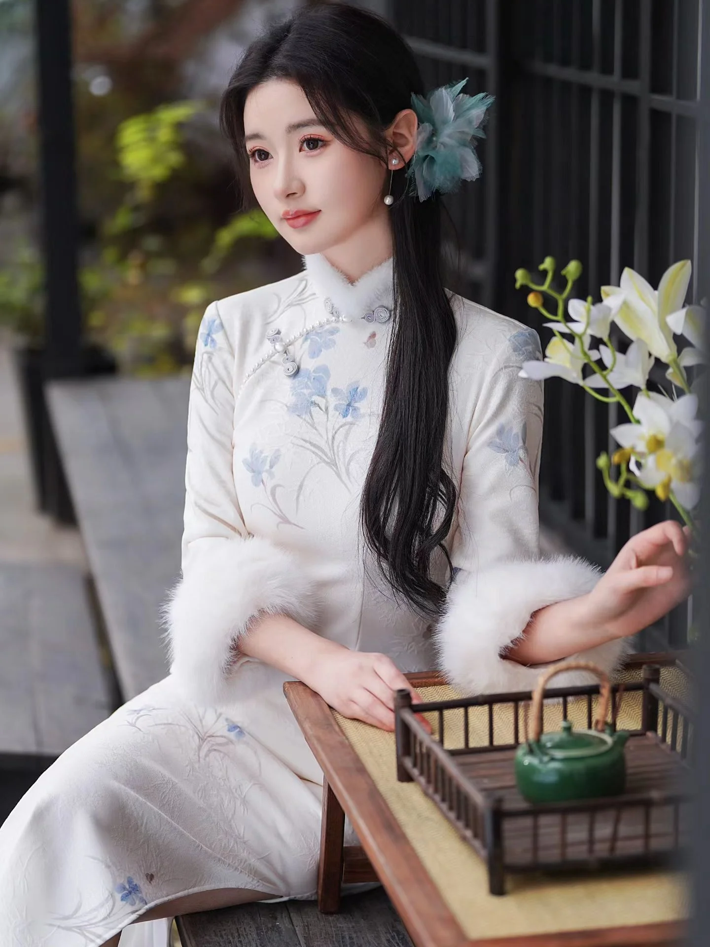 

New Chinese Sle Young Slim Fit Qipao Su Jinxiu in Beige Color Ele Daily Wear Long Sve mid Length Qipao for Women