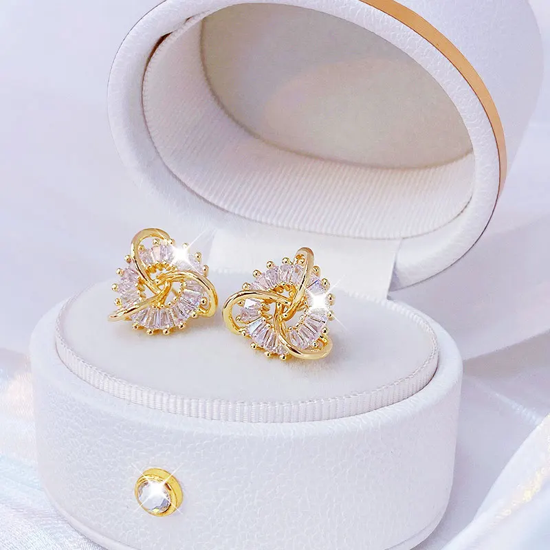 14k Real Gold Fashion Hollow Out Fine Rhinestone Earrings Geometry Cross-wound Exquisite Bling Zircon Accessories Jewelry