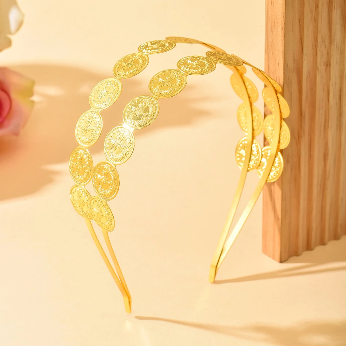 أغطية رأس عرقية عتيقة مع عملات معدنية مزدوجة الطبقات، إكسسوار غريب للمهرجانات وتصفيف المسرح