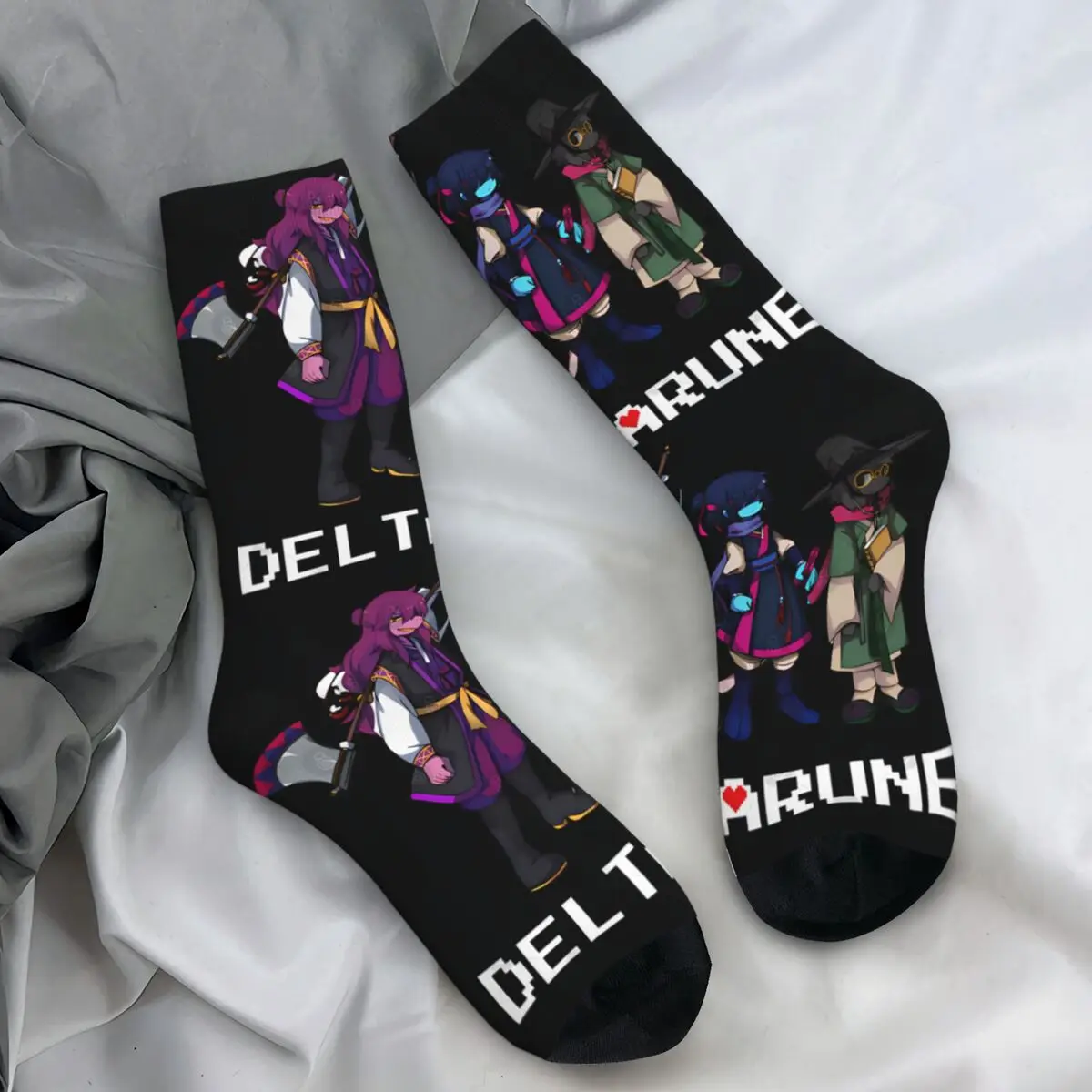 

Deltarune Game Poster Socks Vintage Stockings Autumn Anti Bacterial Adults Men Socks Quality Pattern Skateboard Socks