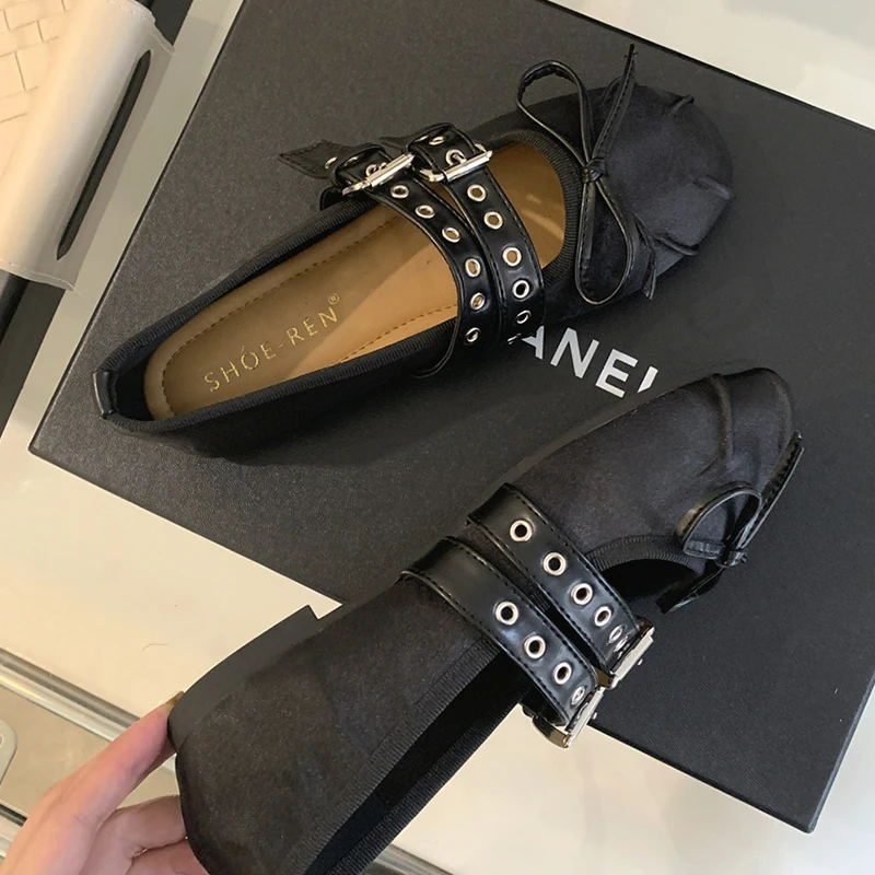 

Танцевальные туфли в стиле Лолита для женщин, балетки, дизайнерская женская обувь, женские туфли с бантом-бабочкой и пряжкой, шелковые туфли для женщин