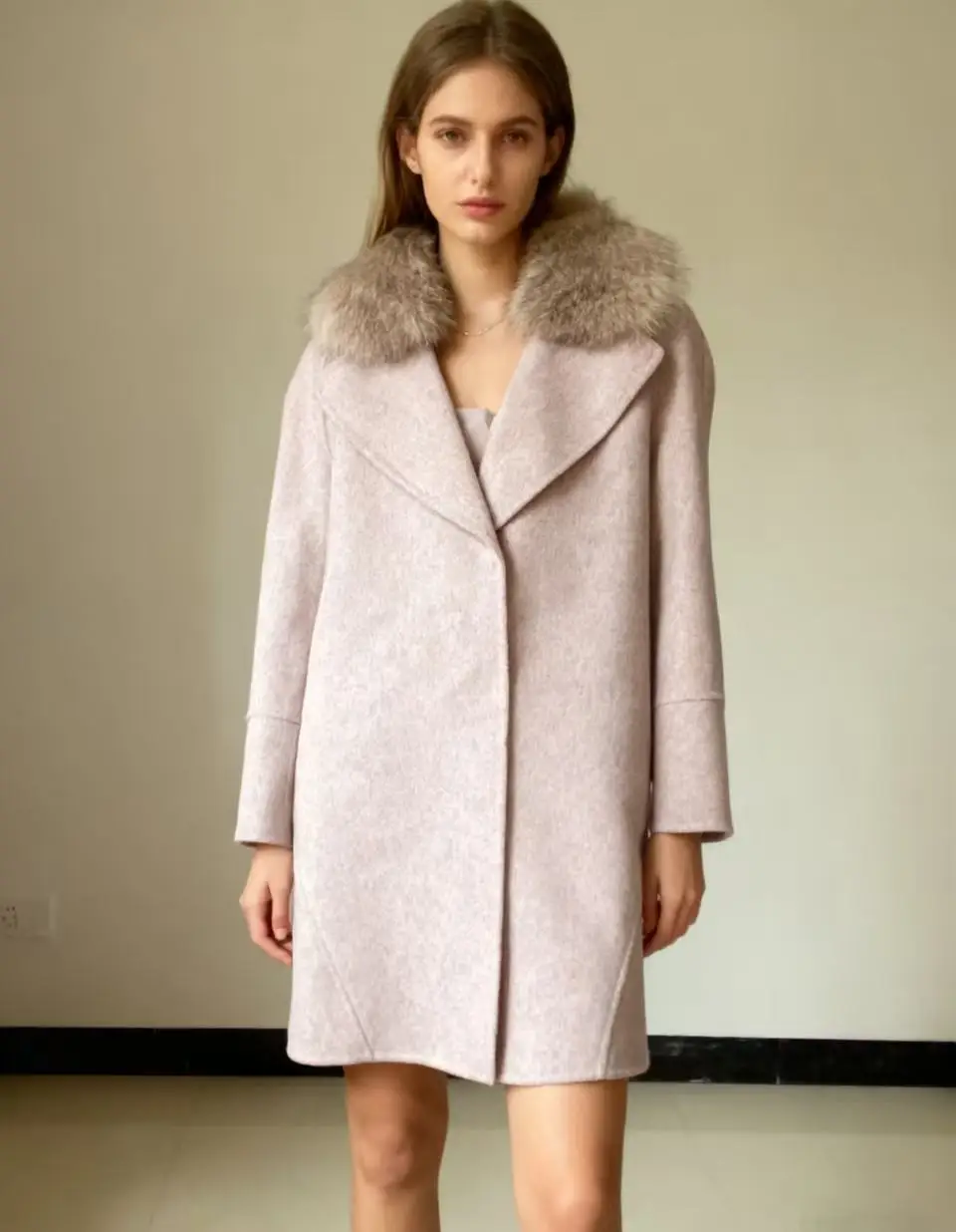 

New Arrival Winter Coat with Fox Fur Collar Mid-Length Wool Coat Women's Clothing