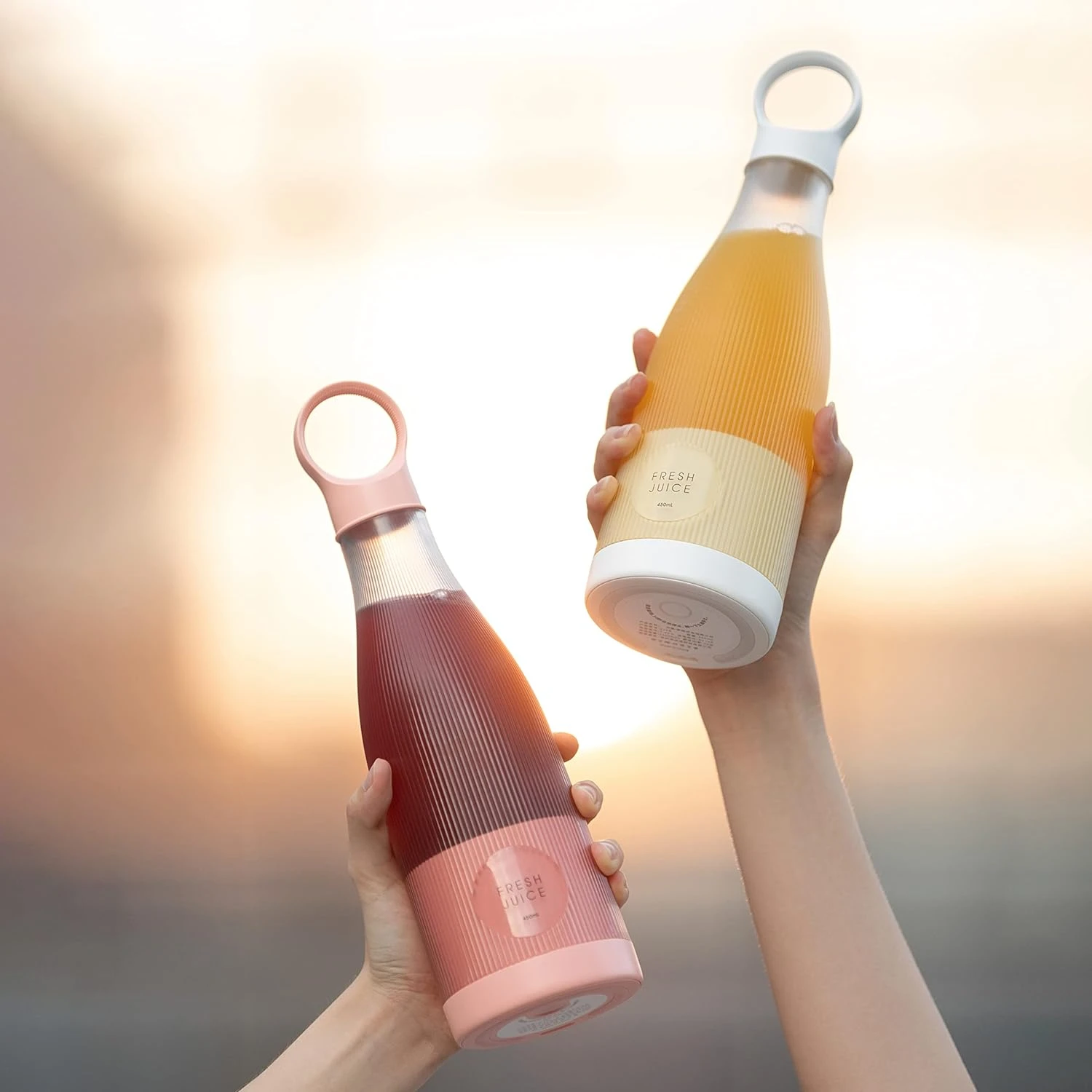 Frullatore USB compatto portatile alimentato a batteria di dimensioni personali con quattro lame per succhi, frullati e frullati - Mini frullatore Trav