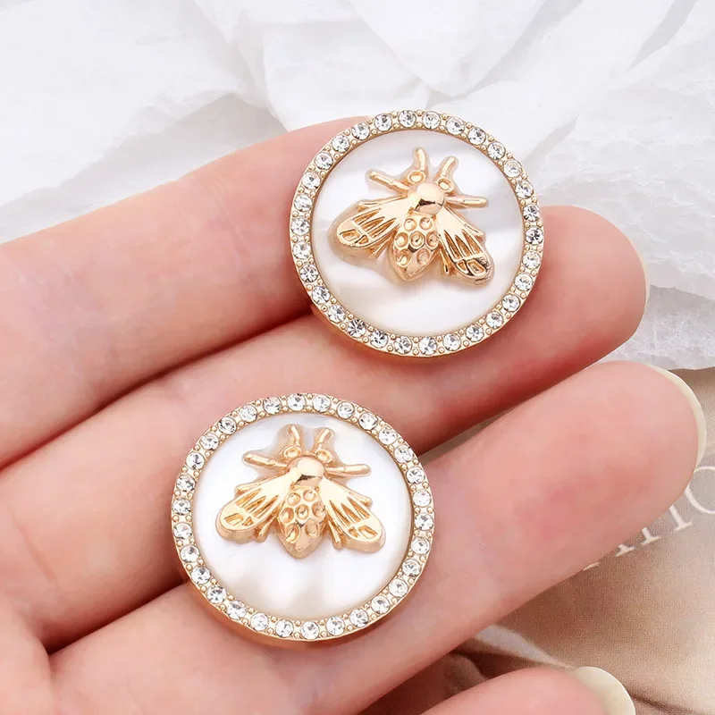 6 Pieces Fashion Diamond Metal Bee Buttons Women\'s Coat Sweater Dress Shirt Decorative Button Exquisite Handmade Sewing Buttons