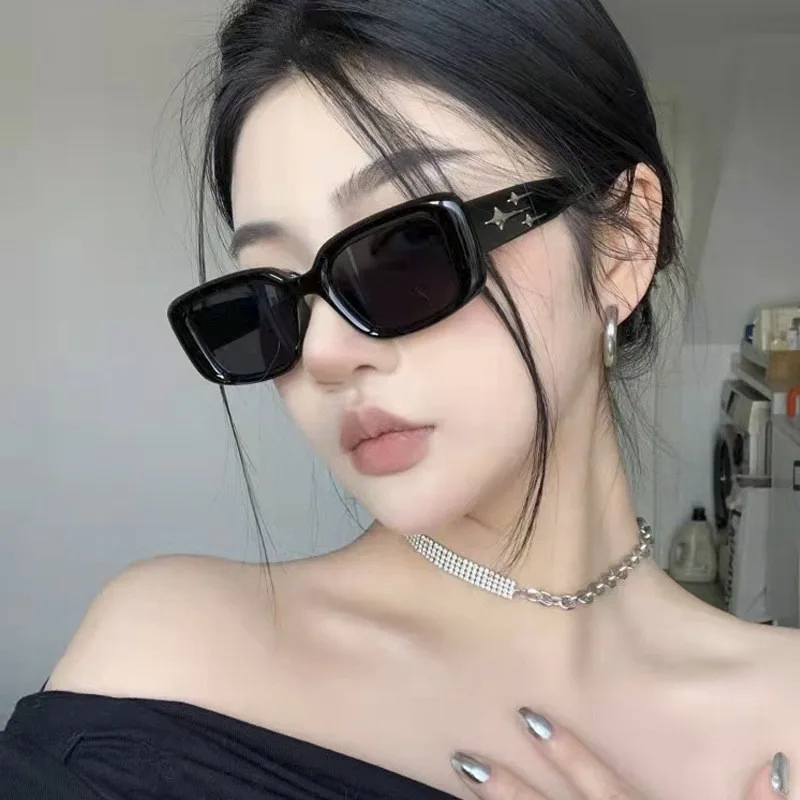 Korean Version Fashion Retro Rectangle Sunglasses for Women Men StarHigh Quality Shade Glasses Anti UV Street Photos Eyeglasses