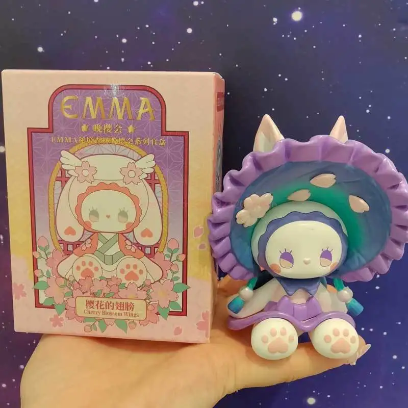 حقيقي إيما سيكريت فورست مساء أزهار الكرز صندوق أعمى العصرية لعبة دمية اليدوية لطيف الإناث هدية عيد ميلاد حلية