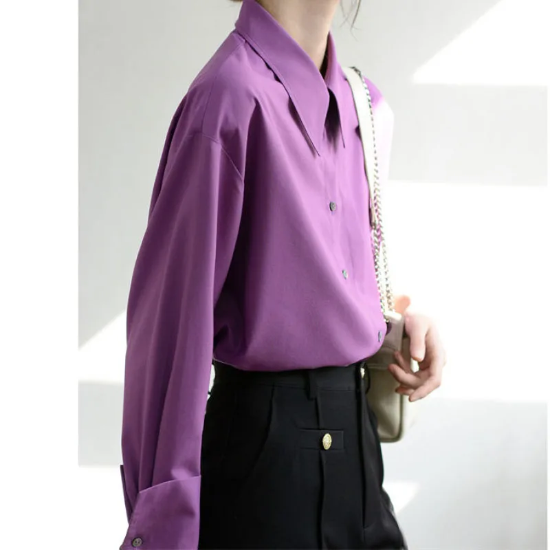 2023 New Autumn Fashion Simple Solid Button Design Sense Shirt Temperament Commuter Women's Loose and Unique Long Sleeves