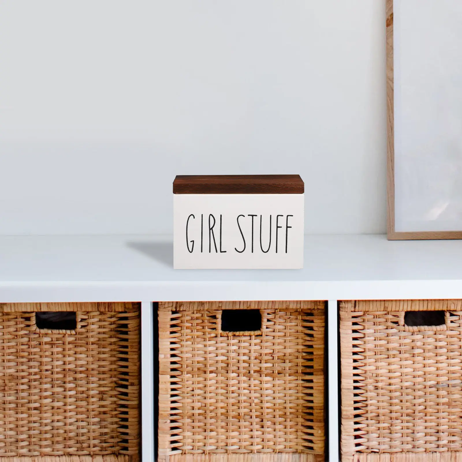 Wooden Sanitary Napkin Storage Box Lid Feminine Product Organizer Bathroom Pad Holder Discreet Rustic Bathroom Accessory