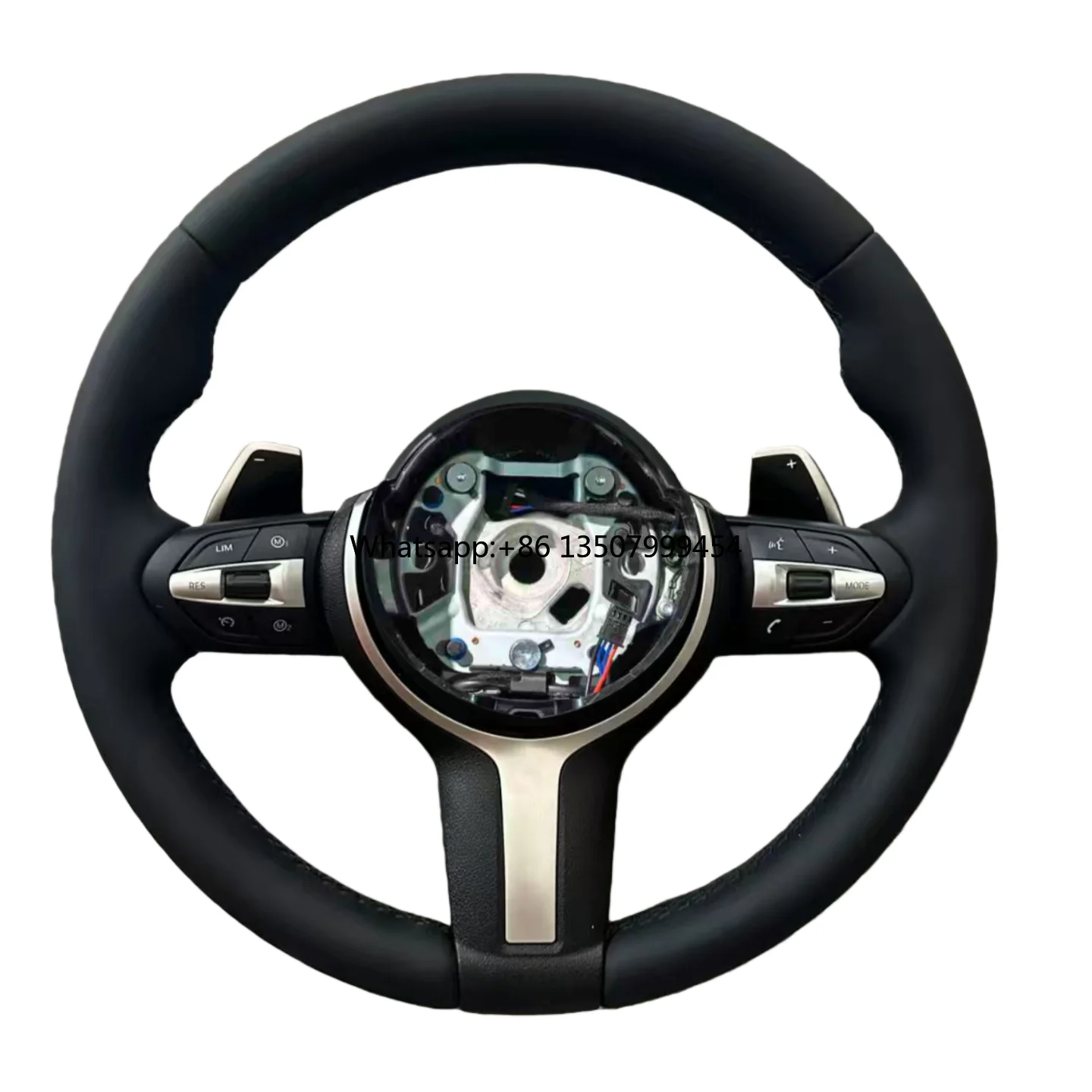 

Кожаный руль для BMW F30 F10 F20 F32 F36 F22 F11 F82 F15 F31 F82 M3 M5 F80 M3 X5 F15 F06 E90 E70 E92 E71