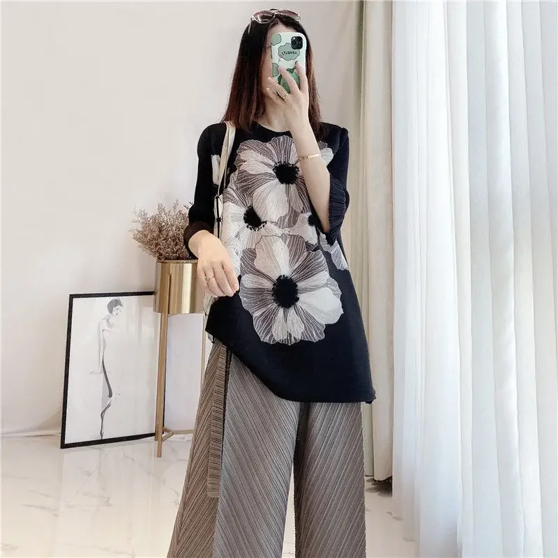 

Women Blouse Pleated Top Women's Spring 2023 New Light Mature Loose And Thin Fashion All-match Three-quarter Sleeve T-shirt