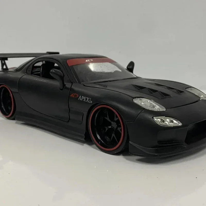 Jada 1:24 Mazda RX-7 Alta Simulação Carro Diecast Modelo de Liga de Metal Carro Coleção de brinquedos infantis presentes