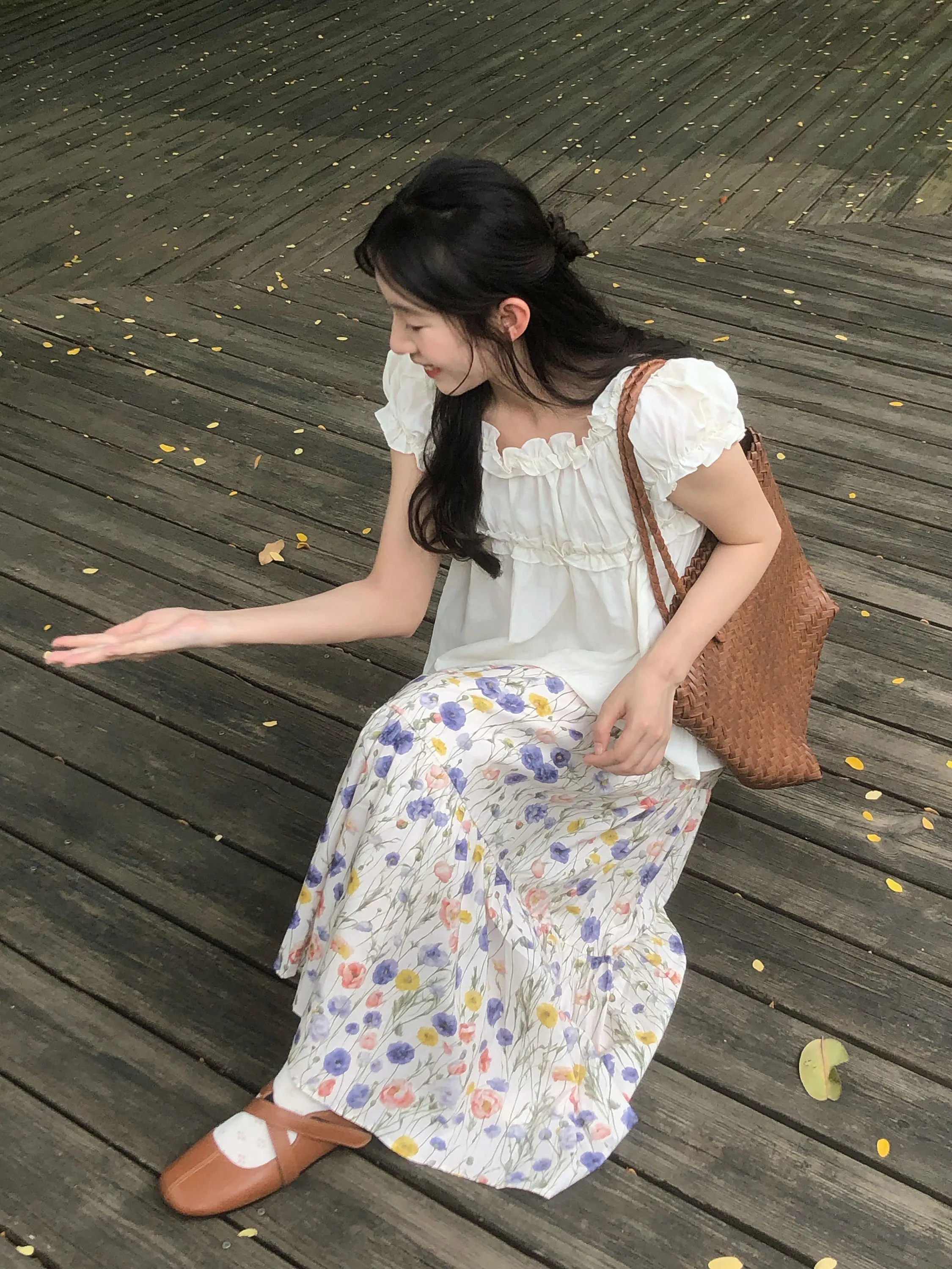 

Женская летняя свободная универсальная блузка Five Happiness с коротким рукавом, маленького размера, в корейском стиле, с кружевом и узором «Деревянный гибискус», повседневный стиль