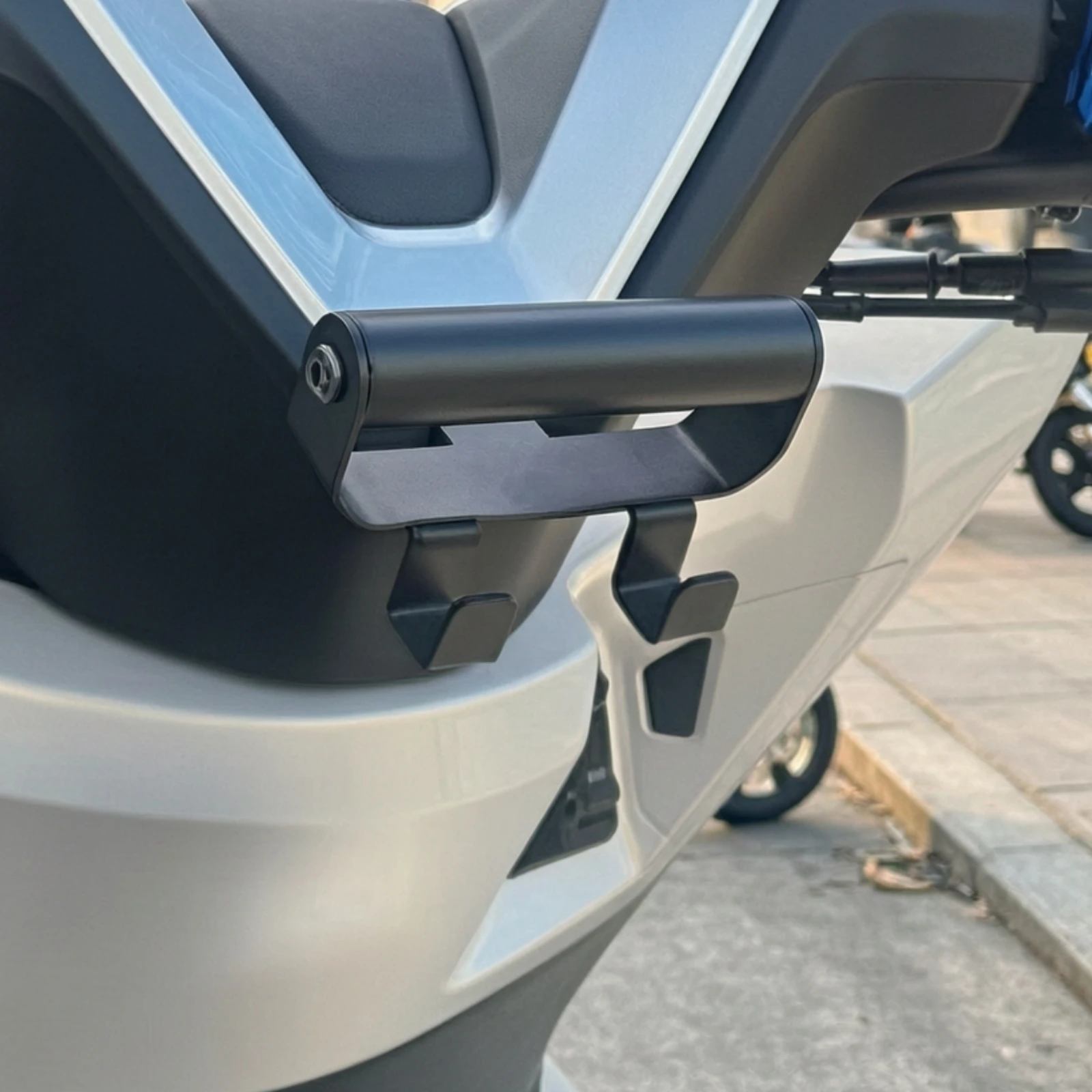 Motorcycle PCX160 2025-2026 Front Mounting Bar Compact Motorcycle PCX160 Front Navigation Bracket Motorcycle Accessory