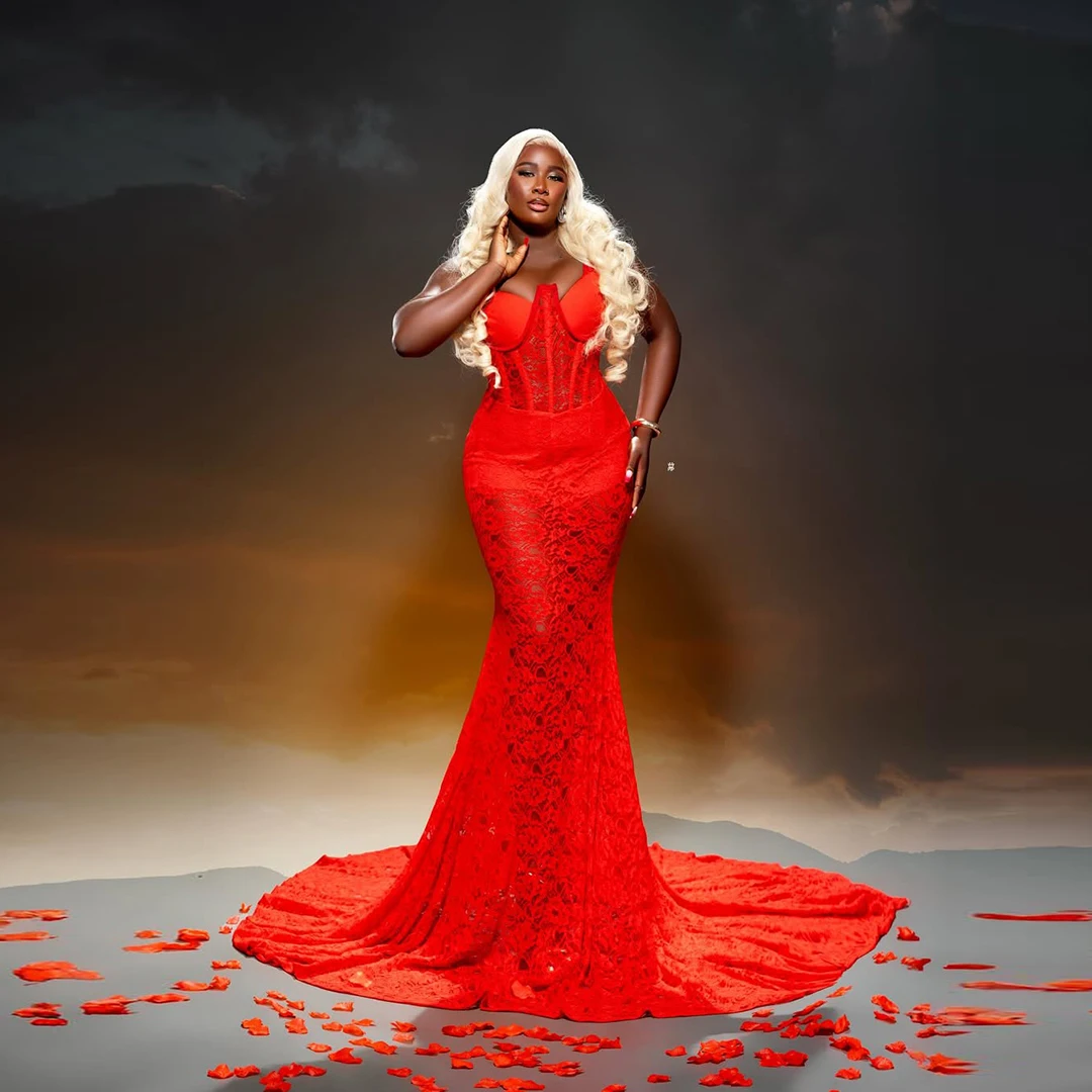 

Очаровательные красные кружевные вечерние платья русалки Aso Ebi Sweetheart на тонких бретельках Длинные вечерние платья по индивидуальному заказу с круглым шлейфом Robe de mariée