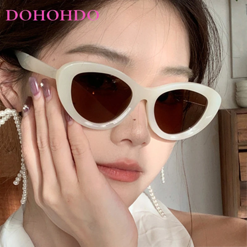 

Fashion Versatile Cat Eye Sunglasses Women Men Classic Design Personalized Party Summer Traveling Sun Glasses UV400 Gafas De Sol