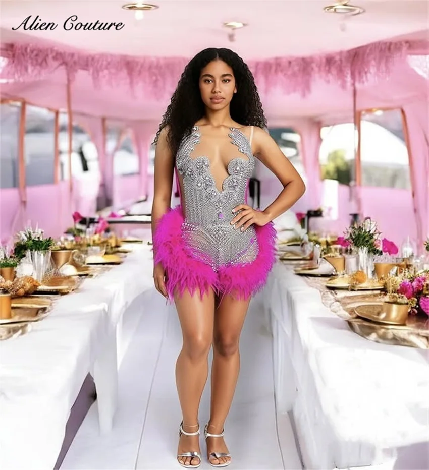 

Black Girl Short Prom Dresses Luxury Crystals Diamonds Feather Senior Cocktail Gowns For Birthday Party Gown Customized