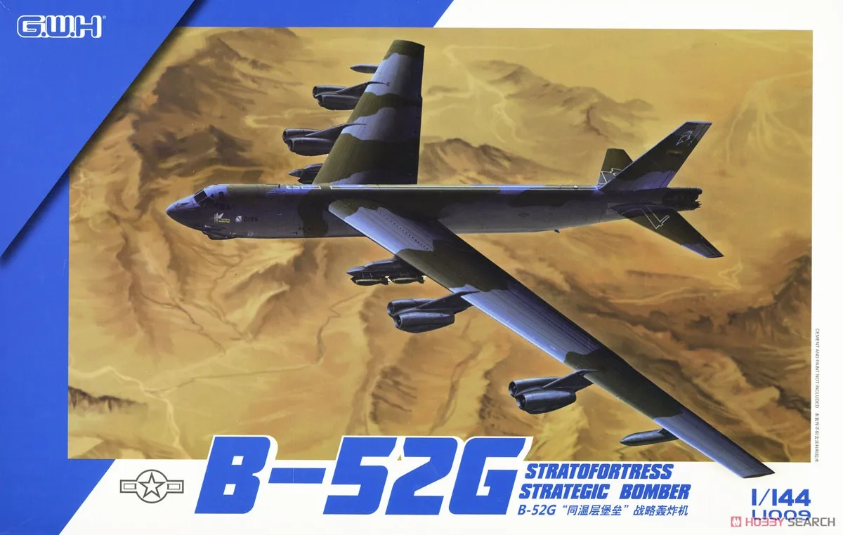 Great Wall Hobby L1009 1/144 U.S. B-52G Stratofortress Strategic Bomber - Scale Model Kit