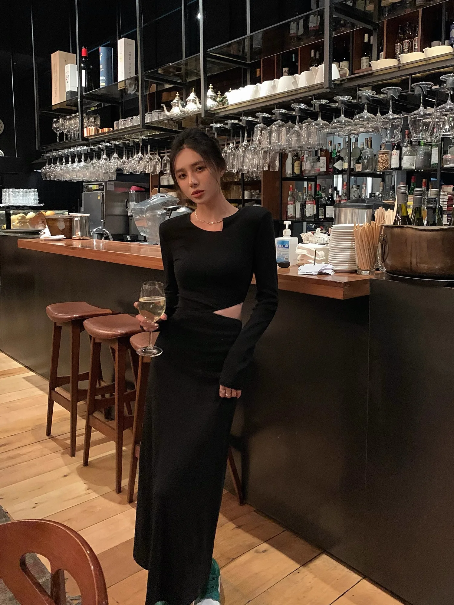 Robes à manches longues femmes robe tricotée femme printemps Cupro ivoire col carré smockage à plusieurs niveaux taille basse minimaliste doux épicé