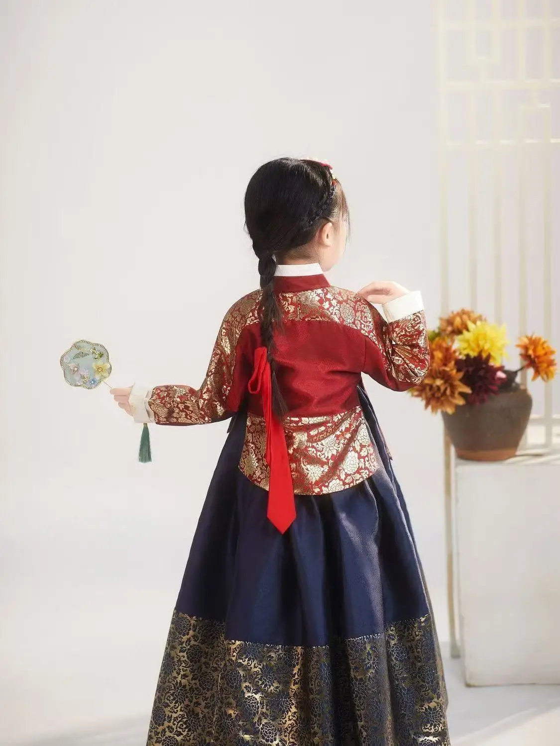 Court Style Girls Brocade Hanbok Traditional Korean Gold Silver Woven Clothing Carnival Party Performance Suits Kids Hanboks