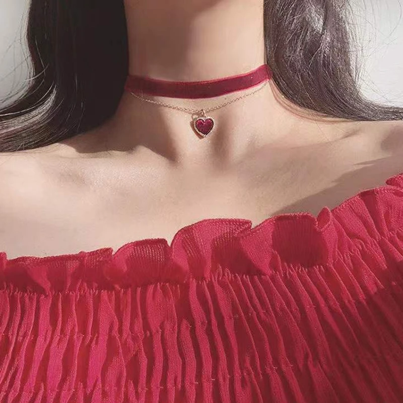 Collana sexy a doppio strato con ciondolo a forma cuore con catena a clavicola, bella collana a doppio strato